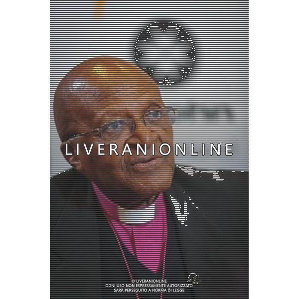 Archbishop Desmond Tutu seen at the London offices of St. John International. The organisation is best known around the world for its organisation, the St John Ambulance service. Tutu, as Prior of St John South Africa, is an advocate of the ST JOHN MOTHER AND CHILD PROGRAMME which aims to tackle maternal and newborn mortality rates in Southern Africa. The 82 year old cleric has mostly retired from public life but made this rare appearance to coment on the vote to ordain female bishops. He said he was delighted with the news. contact: louisa.boyle@orderofstjohn.org tel +442075539312 ©photoshot/AGENZIA ALDO LIVERANI SAS - ITALY ONLY - Desmond Mpilo Tutu arcivescovo anglicano e attivista sudafricano presso gli uffici St. John International di Londra