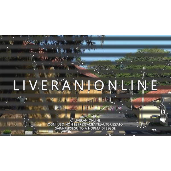 (131121) -- GALLE, Nov. 21, 2013 () -- Photo taken on Nov. 18, 2013 shows a view of the old town of Galle, Sri Lanka. Founded in the 16th century by the Portuguese, Galle reached the height of its development in the 18th century, before the arrival of the British. It is the best example of a fortified city built by Europeans in South and South-East Asia, showing the interaction between European architectural styles and South Asian traditions. Old town of Galle and its fortifications was listed as one of the UNESCO World Heritage Sites in 1988. (/Qin Qing) (hy) ©photoshot/AGENZIA ALDO LIVERANI SAS - ITALY ONLY - Vedute della popolazione nella citta\' vecchia di Galle in Sri Lanka, con le sue fortificazioni e\' stata dichiarata come uno dei patrimoni dell\'umanitˆ dell\'UNESCO nel 1988