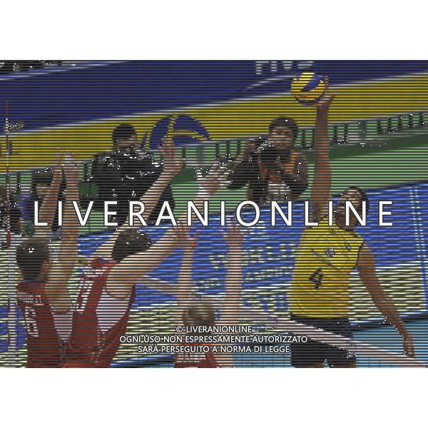 (131123) -- TOKYO, Nov. 23, 2013 () -- Wallace De Souza (1st, R) of Brazil spikes the ball during the FIVB World Grand Champions Cup 2013 against Russia at Tokyo Metlopolitan Gymnasium in Tokyo, Japan, Nov. 23, 2013. Russia won 3-2. (/Stringer) AG ALDO LIVERANI SAS ONLY ITALY