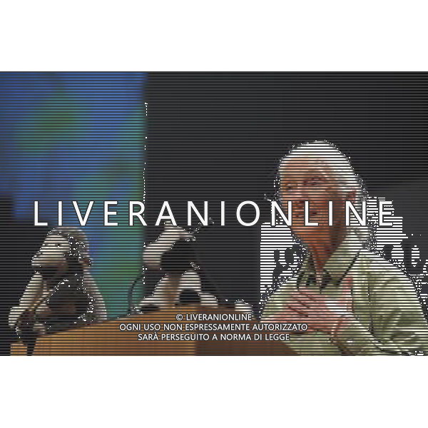 (131123) -- SANTIAGO, Nov. 23, 2013 () -- Primatologist Dr. Jane Goodall, participates in a conference called \'Reasons for Hope\', in the Catholic University of Chile, in Santiago, capital of Chile, on Nov. 23, 2013. Jane Goodall has dedicated her life to studying the behavior of chimpanzees in Africa and to promote sustainables lifestyles for the planet. Goodall will be visiting Chile until Nov. 26 conducting various activities, according to the local press. (/Jorge Villegas) (jp) (ce) ©photoshot/AGENZIA ALDO LIVERANI SAS - ITALY ONLY - La primatologa Dr. Jane Goodall, che ha dedicato la sua vita allo studio del comportamento degli scimpanze\' in Africa partecipa a una conferenza chiamata \'motivi di speranza\', presso l\'Universita\' Cattolica del Cile, a Santiago 23 Novembre 2013