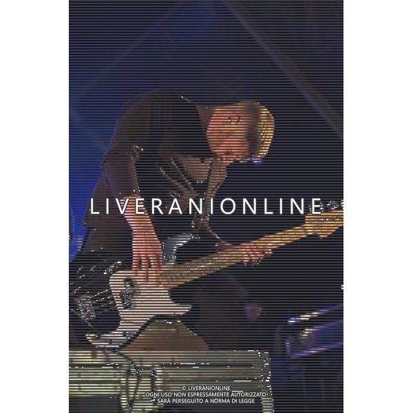 Lonely the Brave - guitarists Mark Trotter and Joel Mason, bassist Andrew Bushen, singer David Jakes and drummer Gavin \'Mo\' Edgeley performing live in concert on the longstanding US punk rock revue \'Vans Warped\' tour Saturday, Day One - Alexandra Palace, London, United Kingdom Date: 16/11/2013 AG ALDO LIVERANI SAS ONLY ITALY