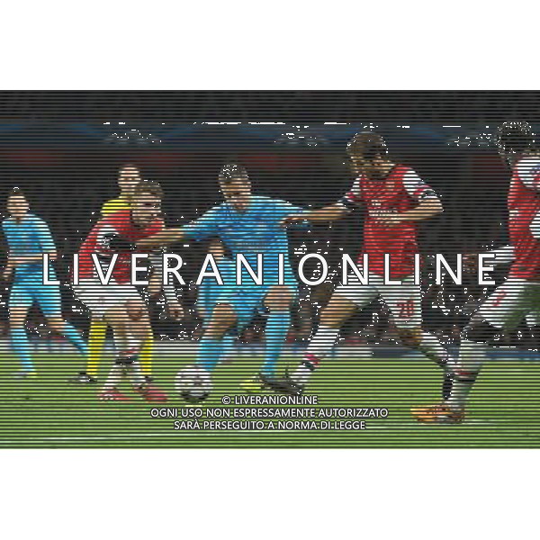 Benoit CHEYROU / Mathieu FLAMINI - 26.11.2013 - Arsenal / Marseille - Champions League Photo : Gaston Petrelli / Icon Sport *** Local Caption *** AG ALDO LIVERANI SAS ONLY ITALY *** Local Caption *** AG ALDO LIVERANI SAS ONLY ITALY