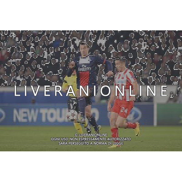Zlatan IBRAHIMOVIC / Kostas MANOLAS - 27.11.2013 - Paris Saint Germain / Olympiakos - Champions League Photo : Fred Porcu / Icon Sport AG ALDO LIVERANI SAS ONLY ITALY