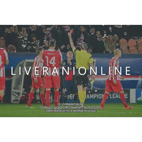 Expulsion Marco VERRATTI - 27.11.2013 - Paris Saint Germain / Olympiakos - Champions League Photo : Winter Press / Icon Sport AG ALDO LIVERANI SAS ONLY ITALY