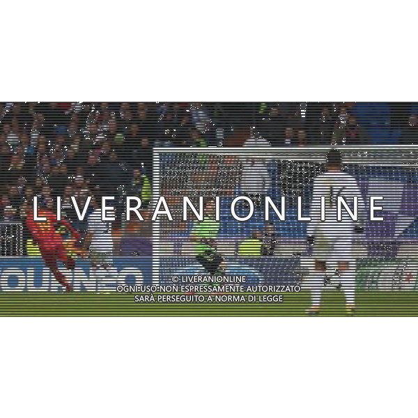 UEFA Champions League group B match between Real Madrid and Galatasaray SK at Santiago Bernabeu Stadium on November 27, 2013 in Madrid, Spain. Score: Real Madrid 4 vs Galatasaray 1 Pictured: Goalkeeper Iker Casillas of Real Madrid. LIGA MISTRZOW SEZON 2013/2014 PILKA NOZNA REAL MADRYT vs GALATASARAY ISTAMBUL FOT.SESKIM PHOTO/NEWSPIX.PL POLAND, TURKEY, GERMANY, AUSTRIA AND UK OUT !!! --- Newspix.pl AG ALDO LIVERANI SAS ONLY ITALY *** Local Caption *** www.newspix.pl mail us: info@newspix.pl call us: 0048 022 23 22 222 --- Polish Picture Agency by Ringier Axel Springer Poland