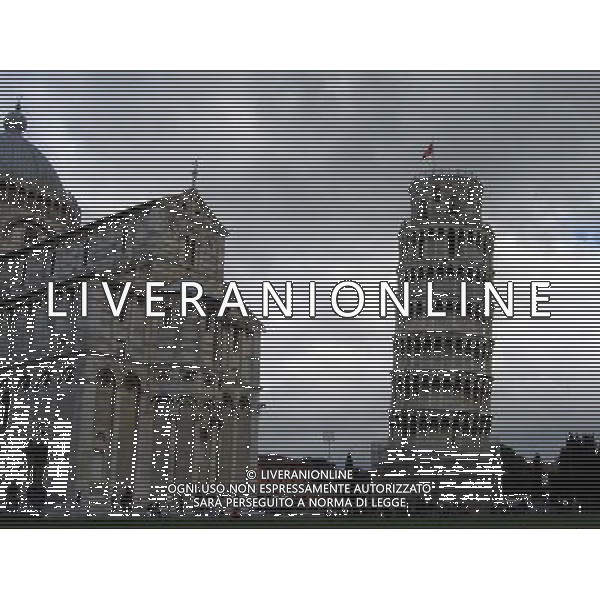 PISA NELLA FOTO PIAZZA DEL CAMPO AGENZIA ALDO LIVERANI IFC