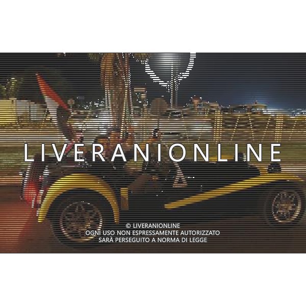 (131127) -- DUBAI, Nov. 27, 2013 () -- People celebrate on street in Dubai, for the right won to host World Expo 2020 at the 154th General Assembly of the Bureau International des Expositions (BIE), Nov. 27, 2013. (/Li Zhen) ©photohsot/AGENZIA ALDO LIVERANI SAS - ITALY ONLY - La citta\' di Dubai, si e\' aggiudicato il diritto di ospitare World Expo 2020 alla 154ma Assemblea Generale del Bureau International des Expositions (BIE), Emirati Arabi Uniti 27 novembre 2013.