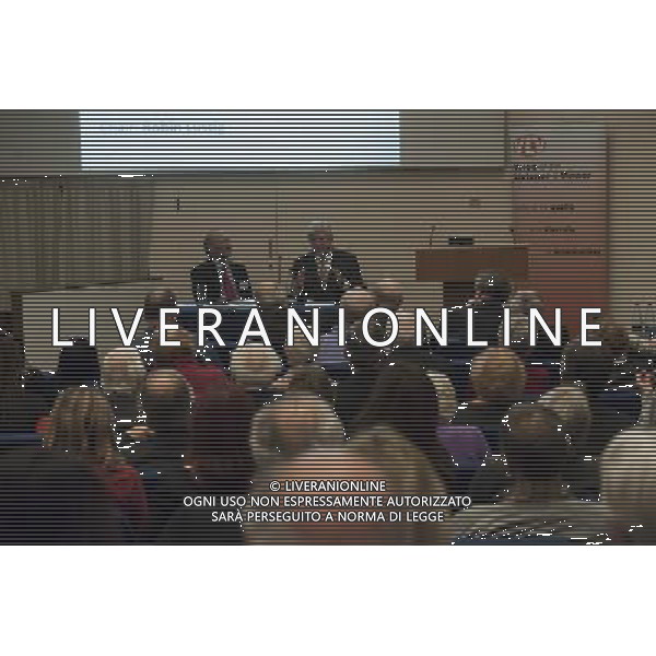 Lord Hall of Birkenhead, the BBC Director-General speaks to delegates of the Voice of the Listener \' Viewer at their Autumn\'s Annual AGM held at the Geological Society in Piccadilly. London ©photoshot/AGENZIA ALDO LIVERANI SAS - ITALY ONLY - Tony Hall direttore generale della Bbc