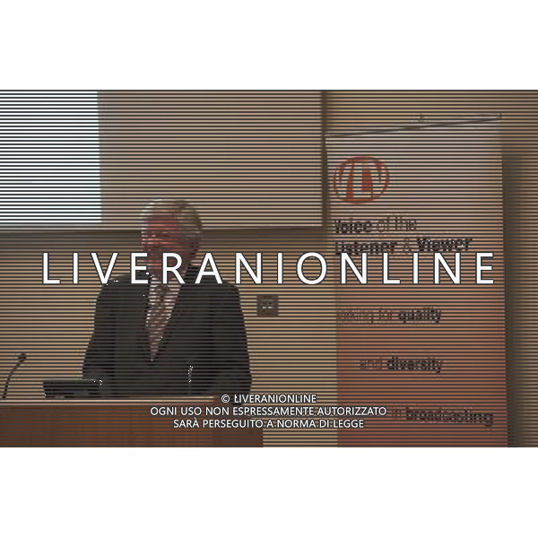 Lord Hall of Birkenhead, the BBC Director-General speaks to delegates of the Voice of the Listener \' Viewer at their Autumn\'s Annual AGM held at the Geological Society in Piccadilly. London ©photoshot/AGENZIA ALDO LIVERANI SAS - ITALY ONLY - Tony Hall direttore generale della Bbc