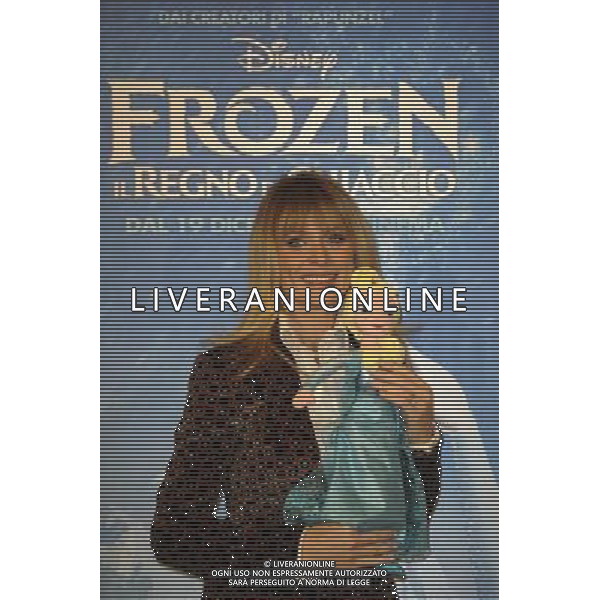 Roma - 02/12/2013 - St. Regis Grand Hotel - Photocall del film della Disney \' Frozen- Il Regno di Ghiaccio \' - nella foto: Serena Autieri / Ph. Fabrizio Corradetti - Ag. Aldo Liverani sas