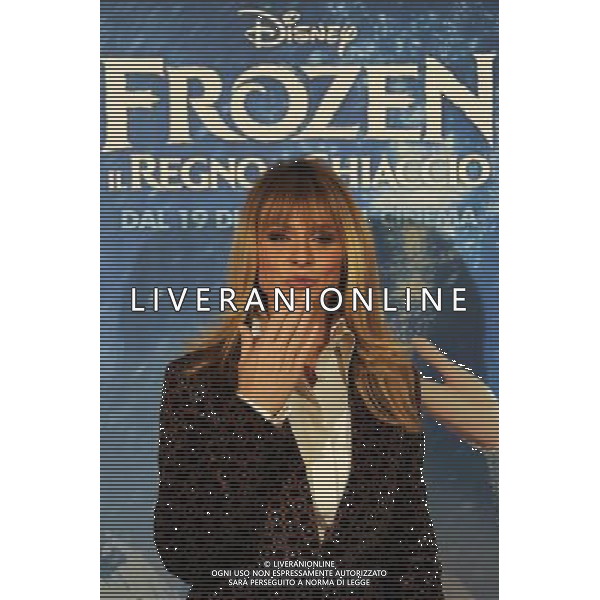 Roma - 02/12/2013 - St. Regis Grand Hotel - Photocall del film della Disney \' Frozen- Il Regno di Ghiaccio \' - nella foto: Serena Autieri / Ph. Fabrizio Corradetti - Ag. Aldo Liverani sas