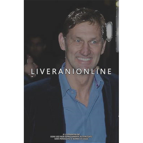 Tony Adams attends the The Class of 92 World Premiere on 01/12/2013 at ODEON West End, London. Persons pictured: Tony Adams. Picture by Julie Edwards AG ALDO LIVERANI SAS ONLY ITALY