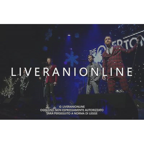 Five piece vocal harmony group The Overtones perform at Indigo2, London, England, UK for Magic 105.4 FM\'s Sparkle Gala on the 3rd December 2013. The band consists of Timmy Matley, Lachie Chapman, Mike Crawshaw, Mark Franks and Darren Everest. AG ALDO LIVERANI SAS ONLY ITALY
