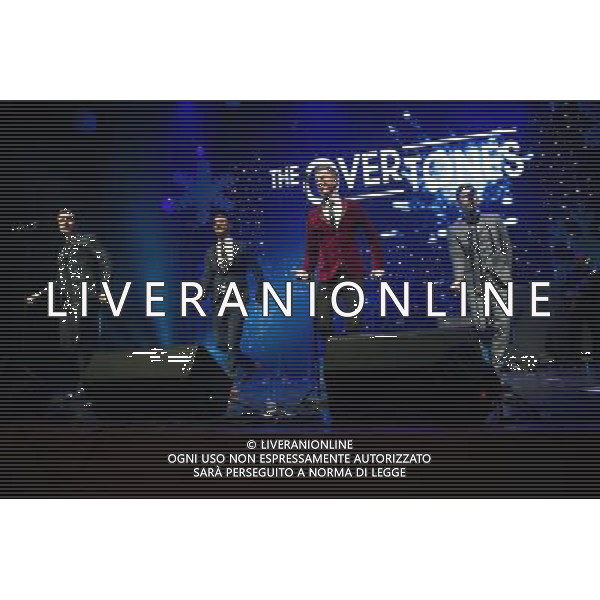 Five piece vocal harmony group The Overtones perform at Indigo2, London, England, UK for Magic 105.4 FM\'s Sparkle Gala on the 3rd December 2013. The band consists of Timmy Matley, Lachie Chapman, Mike Crawshaw, Mark Franks and Darren Everest. AG ALDO LIVERANI SAS ONLY ITALY