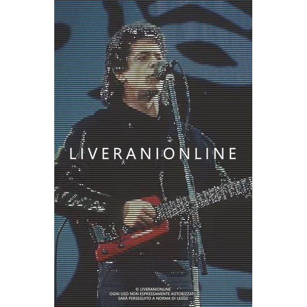 LOU REED American Singer and Songwriter (Seen at the Nelson Mandela Tribute Concert at Wembley Stadium) Universal Pictorial Press Photo UGL 000487/H-09 16.04.1990 AG ALDO LIVERANI SAS ONLY ITALY