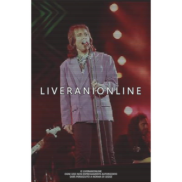  PETER GABRIEL British Rock Singer Performing in the Nelson Mandela International Tribute Concert at Wembley Stadium Universal Pictorial Press Photo UGL 000487/J-22 16.04.1990 AG ALDO LIVERANI SAS ONLY ITALY