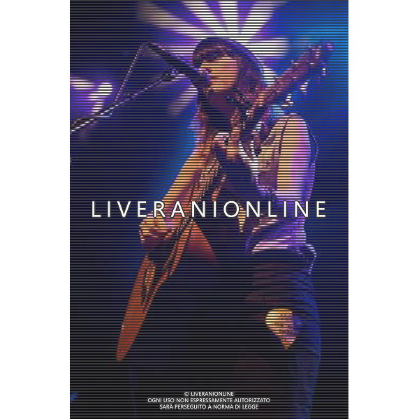 Paper Aeroplanes perform live at O2 Shepherd\'s Bush Empire, supporting The Leisure Society. Shepherd\'s Bush, London, United Kingdom. Sarah Howells, Richard Llewellyn. 05 December 2013. AG ALDO LIVERANI SAS ONLY ITALY