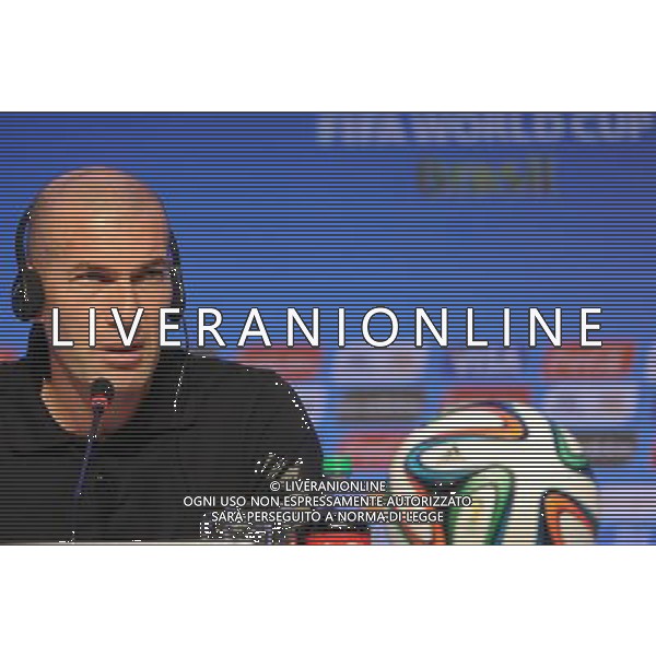 (131206) -- COSTA DO SAUIPE, Dec. 6, 2013 () -- Former soccer player Zinedine Zidane takes part in a press conference on the eve of the draw for the World Cup Brazil 2014 in Costa do Sauipe, Brazil, on Dec. 5, 2013. The draw for the groups and matchups of the World Cup Brazil 2014 will take place on Friday. (/Juan Roleri/TELAM) (ce) AG ALDO LIVERANI SAS ONLY ITALY