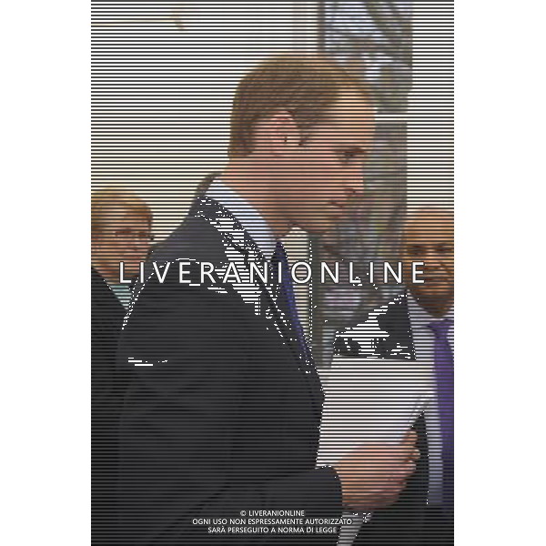 The Duke of Cambridge speaks to guests during his visit to South and City College, Birmingham. ©photoshot/AGENZIA ALDO LIVERANI SAS - ITALY ONLY - REALI INGLESI: Il principe William d\'inghilterra in visita a Sud e City College, Birmingham.
