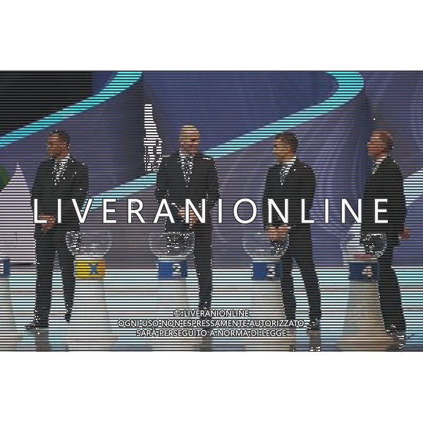 (131206) -- COSTA DO SAUIPE, Dec. 6, 2013 (Xinhua) -- Renowned soccer players attend the final draw for the groups and matchups of the 2014 FIFA World Cup Brazil in Costa do Sauipe, Brazil, on Dec. 6, 2013. (Xinhua/Xu Zijian) AG ALDO LIVERANI SAS ONLY ITALY