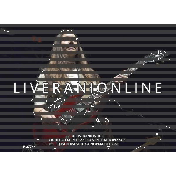 Danielle Haim of Haim performs live at Manchester Ritz, Manchester, England, 8th December 2013. AG ALDO LIVERANI SAS ONLY ITALY