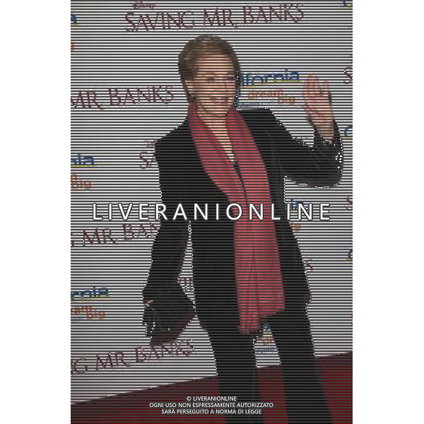 Julie Andrews at the \'Saving Mr. Banks\' Los Angeles Premiere, Walt Disney Studios, Burbank, CA 12-09-13 AG ALDO LIVERANI SAS ONLY ITALY