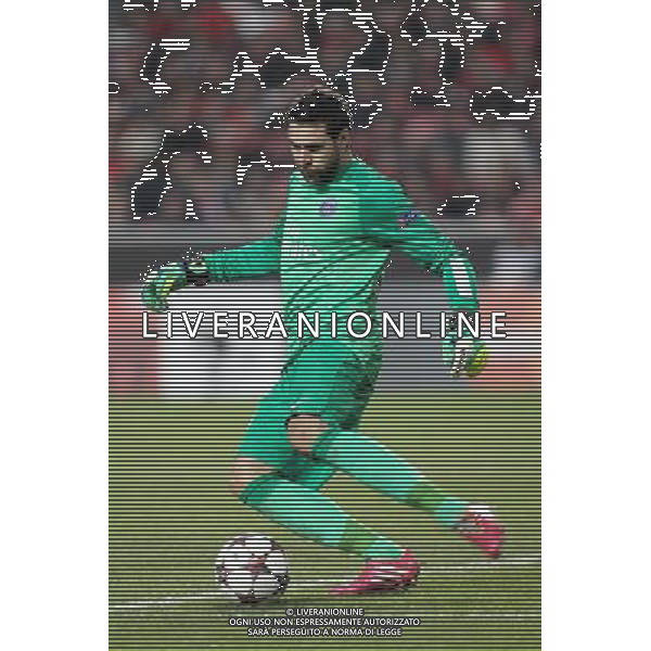 Salvatore Sirigu - 10.12.2013 - Benfica / Paris Saint Germain - Champions League Photo : Carlos Rodrigues / Icon Sport AG ALDO LIVERANI SAS ONLY ITALY