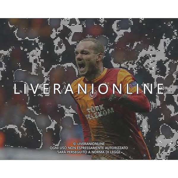 UEFA Champions League group B match between Galatasaray Istanbul and Juventus at Turk Telekom Arena Stadium on December 11, 2013 in Istanbul, Turkey. Match Score: Galatasaray 1 - Juventus 0 Pictured: Wesley Sneijder of Galatasaray. LIGA MISTRZOW PILKA NOZNA SEZON 2013/2014 FOT.SESKIM PHOTO/NEWSPIX.PL TURKEY, GERMANY, AUSTRIA AND UK OUT !!! --- Newspix.pl /AGENZIA ALDO LIVERANI SAS - ITALY ONLY - EDITORIAL USE ONLY *** Local Caption *** www.newspix.pl mail us: info@newspix.pl call us: 0048 022 23 22 222 --- Polish Picture Agency by Ringier Axel Springer Poland