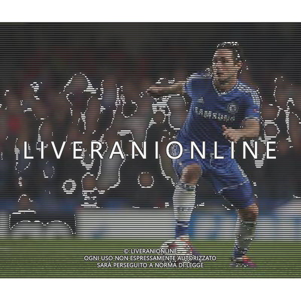 Chelsea\'s Frank Lampard in action Photo by Kieran Galvin/CameraSport Football - UEFA Champions League Group E - Chelsea v FC Steaua Bucuresti - Wednesday 11th December 2013 - Stamford Bridge - London © CameraSport - 43 Linden Ave. Countesthorpe. Leicester. England. LE8 5PG - Tel: +44 (0) 116 277 4147 - admin@camerasport.com - www.camerasport.com AG ALDO LIVERANI SAS ONLY ITALY