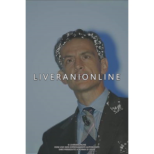 PADOVA 27/06/2003 CENTRO CONGRESSI PAPA A. LUCIANI AZIENDA ITALIA: SVILUPPO O DECLINO? ASSEMBLEA GENERALE 2003 NELLA FOTO: LUCA PAOLAZZI IL SOLE 24 ORE FOTO PAOLA GARBUIO / AGENZIA ALDO LIVERANI