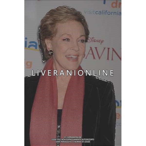 BURBANK, CA- DECEMBER 09: Actress Julie Andrews arrives at the \'Saving Mr. Banks\' - Los Angeles Premiere at Walt Disney Studios on December 9, 2013 in Burbank, California. AG ALDO LIVERANI SAS ONLY ITALY