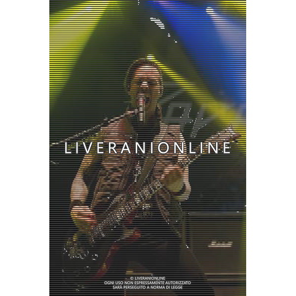 PAPA ROACH perform at Brixton Academy, London on 10th December 2013. AG ALDO LIVERANI SAS ONLY ITALY