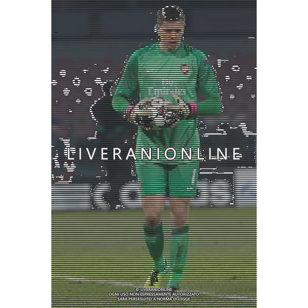 ARSENAL FOOTBALL CLUB NELLA FOTO: WOJCIECH SZCZESNY FOTO MOSCA- AG.LIVERANI NAPOLI ARSENAL CHAMPIONS LEAGUE 11-12-2012 AG ALDO LIVERANI SAS