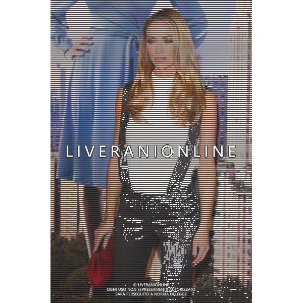 Lauren Pope attends the UK premiere of \'Anchorman 2: The Legend Continues\' at Vue West End on December 11, 2013 in London, England. AG ALDO LIVERANI SAS ONLY ITALY