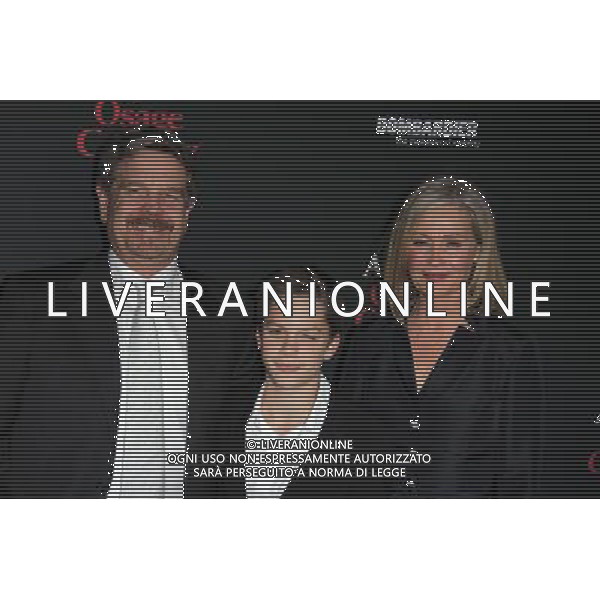 John Wells and family at the \'August: Osage County\' Los Angeles Premiere, Regal Cinemas, Los Angeles, CA 12-16-13 ag aldo liverani sas only italy