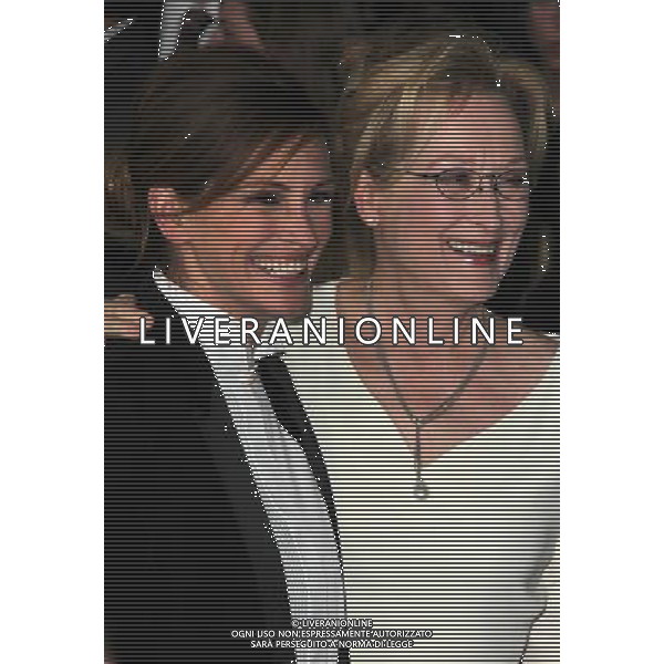 Julia Roberts, Meryl Streep at the \'August: Osage County\' Los Angeles Premiere, Regal Cinemas, Los Angeles, CA 12-16-13 AG ALDO LIVERANI SAS ONLY ITALY