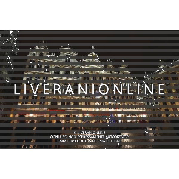 (131217) -- BRUSSELS, Dec. 17, 2013 () -- Visitors enjoy their time in downtown Brussels, Belgium, Dec. 16, 2013. (/Gong Bing) (yc) @Photoshot/Ag. Aldo Liverani s.a.s.-Only Italy-Editorial Use Only