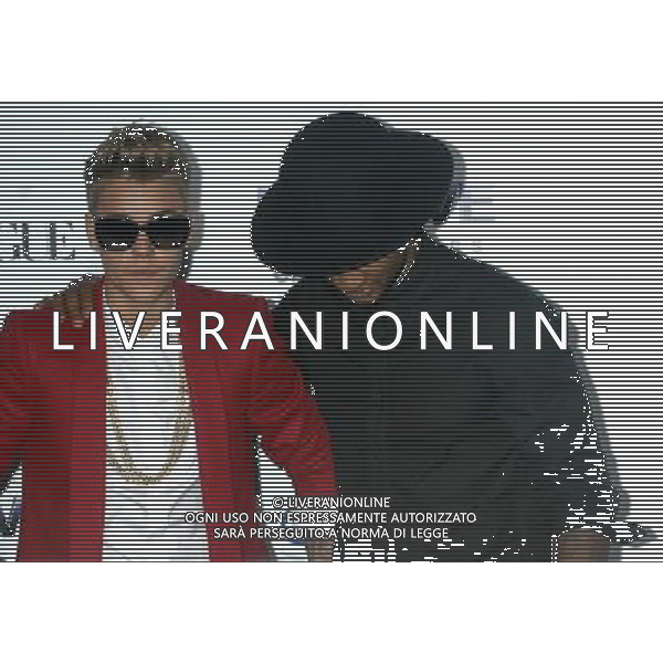 Justin Bieber and Usher \'Justin Bieber\'s Believe\' World Premiere from \'Open Road Films\' at Regal Cinemas L.A. Live December 18, 2013 - Los Angeles, California CelebrityPhoto. com AG ALDO LIVERANI SAS ONLY ITALY