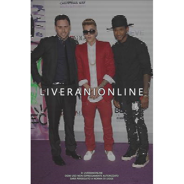Scooter Braun, Justin Bieber, Usher at \'Justin Bieber\'s Believe\' Premiere on December 18 2013 in Los Angeles, California. AG ALDO LIVERANI SAS ONLY ITALY