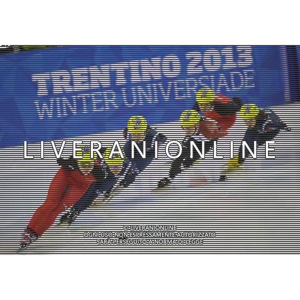 (131219) -- TRENTINO, Dec. 19, 2013 () -- Chinese skater Guo Yihan (Front) competes during the women\'s short track 1,500m final at the 26th Winter Universiade in Trentino, Italy, Dec. 18, 2013. (/Bai Xuefei) ©PHOTOSHOT/AGENZIA ALDO LIVERANI SAS - ITALY ONLY - EDITORIAL USE ONLY