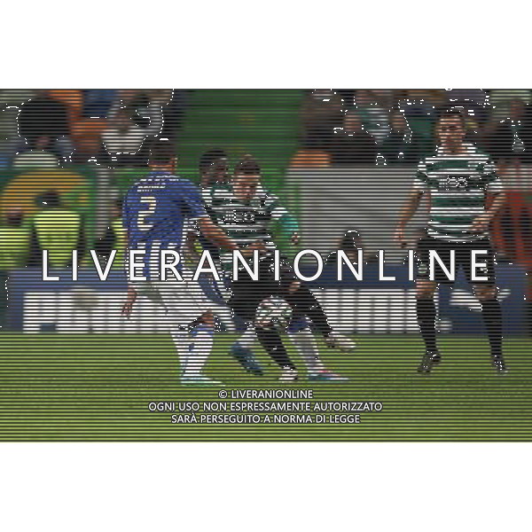 Silvestre Varela / Diego Capel - 29.12.2013 - Sporting / Porto - Coupe de la Ligue 2013/2014 Photo : Carlos Rodrigues / Icon Sport AG ALDO LIVERANI SAS ONLY ITALY