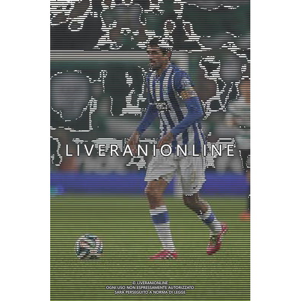 Lucho Gonzalez - 29.12.2013 - Sporting / Porto - Coupe de la Ligue 2013/2014 Photo : Carlos Rodrigues / Icon Sport AG ALDO LIVERANI SAS ONLY ITALY