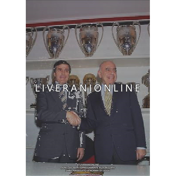 MILANO 24-05-1996 PRESENTAZIONE DEL NUOVO ALLENATORE DEL MILAN OSCAR WASHINGTON TABAREZ NELLA FOTO OSCAR WASHINGTON TABAREZ-ADRIANO GALLIANI AG ALDO LIVERANI SAS