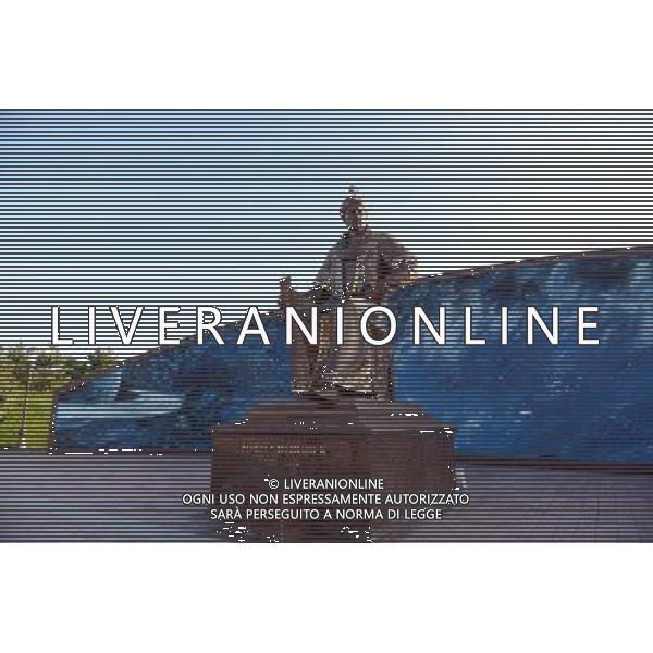 (140102) -- TASHKENT, Jan. 2, 2014 () -- The photo taken on Oct. 27, 2013 shows the Observatory of Ulugh Beg in Samarkand, Uzbekistan. It is built in 1420s by Timurid astronomer Ulugh Beg and is considered as one of the finest observatories in the Islamic world. Samarkand is the second largest city in Uzbekistan and the capital of Samarqand Province. It is an ancient city on the Silk Road and a melting port of the world\'s cultures. It is listed as one of the World Heritage Sites by UNESCO in 2001. (/Sadat) (dzl) ©photoshot/AGENZIA ALDO LIVERANI SAS - ITALY ONLY - L\'antica citta\' di Samarcanda costituita da tre edifici separati Compresa la Madrasa di Ulugh Beg, Sher-Dor e Kori-Tilya in Uzbekistan sulla Via della Seta, indicato come uno dei siti del patrimonio mondiale dell\'Umanita\' dall\'UNESCO nel 2001.