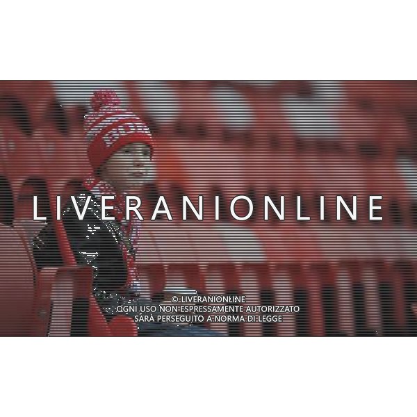 YOUNG BORO FAN \' EMTY SEATS MIDDLESBROUGH FC V HULL CITY FC MIDDLESBROUGH FC V HULL CITY FC RIVERSIDE STADIUM, MIDDLESBROUGH, ENGLAND 04 January 2014 GAT77248 FA CUP 3RD ROUND 4/01/2014 WARNING! This Photograph May Only Be Used For Newspaper And/Or Magazine Editorial Purposes. May Not Be Used For Publications Involving 1 player, 1 Club Or 1 Competition Without Written Authorisation From Football DataCo Ltd. For Any Queries, Please Contact Football DataCo Ltd on +44 (0) 207 864 9121 AG ALDO LIVERANI SAS ONLY ITALY