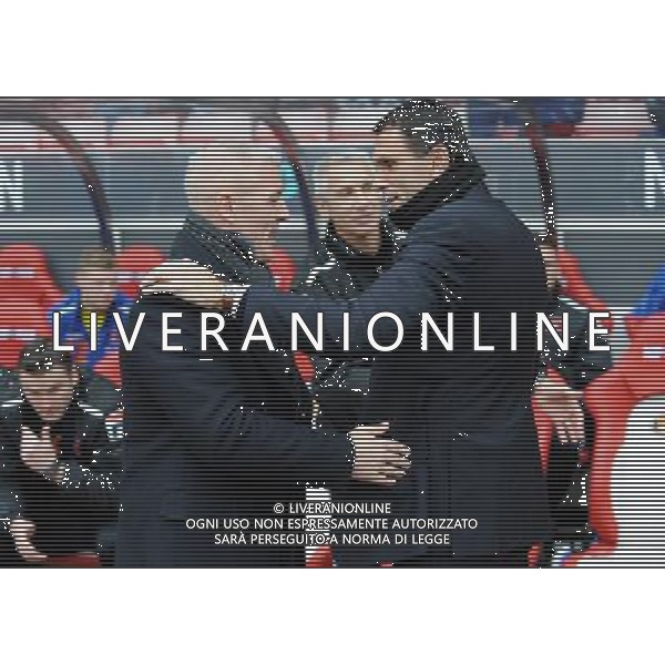 GRAHAM KAVANAGH \' GUS POYET SUNDERLAND FC V CARLISLE UTD FC SUNDERLAND FC V CARLISLE UTD FC, FA CUP 3RD ROUND STADIUM OF LIGHT, SUNDERLAND, ENGLAND 05 January 2014 GAT77284 BARCLAYS PREMIER LEAGUE 05/01/14 WARNING! This Photograph May Only Be Used For Newspaper And/Or Magazine Editorial Purposes. May Not Be Used For Publications Involving 1 player, 1 Club Or 1 Competition Without Written Authorisation From Football DataCo Ltd. For Any Queries, Please Contact Football DataCo Ltd on +44 (0) 207 864 9121