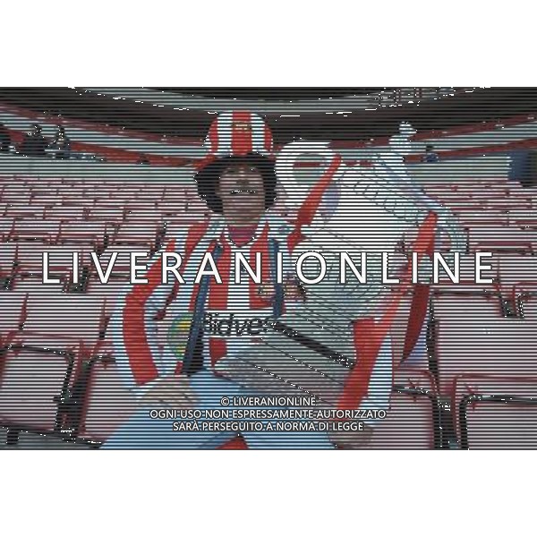 SUNDERLAND FAN GEORGE SLOUGH SUNDERLAND FC V CARLISLE UTD FC SUNDERLAND FC V CARLISLE UTD FC, FA CUP 3RD ROUND STADIUM OF LIGHT, SUNDERLAND, ENGLAND 05 January 2014 GAT77282 BARCLAYS PREMIER LEAGUE 05/01/14 WARNING! This Photograph May Only Be Used For Newspaper And/Or Magazine Editorial Purposes. May Not Be Used For Publications Involving 1 player, 1 Club Or 1 Competition Without Written Authorisation From Football DataCo Ltd. For Any Queries, Please Contact Football DataCo Ltd on +44 (0) 207 864 9121