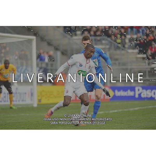 Salomon KALOU / Kevin MARTINEZ - 05.01.2014 - Amiens AC / Lille - 32emeFinale Coupe de France Photo : Dave Winter / Icon Sport AG ALDO LIVERANI SAS ONLY ITALY