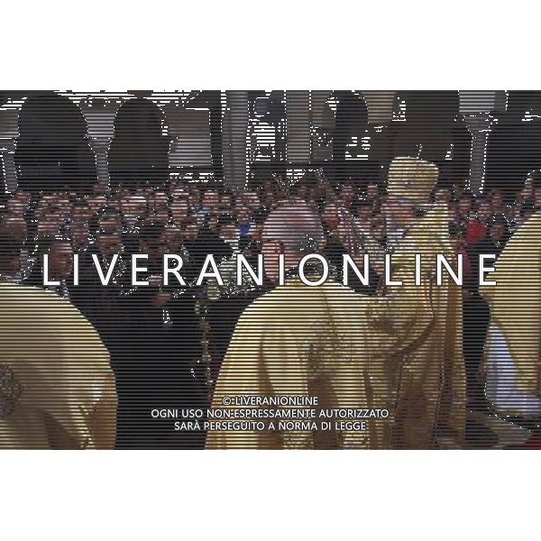 (140107) -- BANJA LUKA, Jan. 7, 2014 () -- People celebrate Orthodox Christmas in Banja Luka, Bosnia and Herzegovina, on Jan. 6, 2014. (/Borislav Zdrinja) ©photoshot/AGENZIA ALDO LIVERANI SAS - ITALY ONLY - EDITORIAL USE ONLY - Celebrazioni del natale ortodosso 7 gennaio 2014 in conformita\' con il calendario giuliano che e\' stato introdotto da Giulio Cesare nel 45 aC, che cade 13 giorni dopo il Natale occidentale.