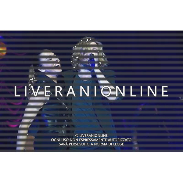 Andy Burrows (formerly of Razorlight) joins Mel C onstage to duet with her for her 40th Birthday show at Shepherd\'s Bush Empire, London, England, UK on 11th January 2014. AG ALDO LIVERANI SAS ONLY ITALY